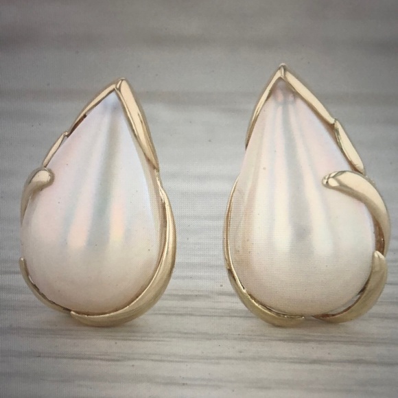 Vintage, Mane Pearl Drop Earrings - 14k Yellow Gold Teardrop Pierced Omega